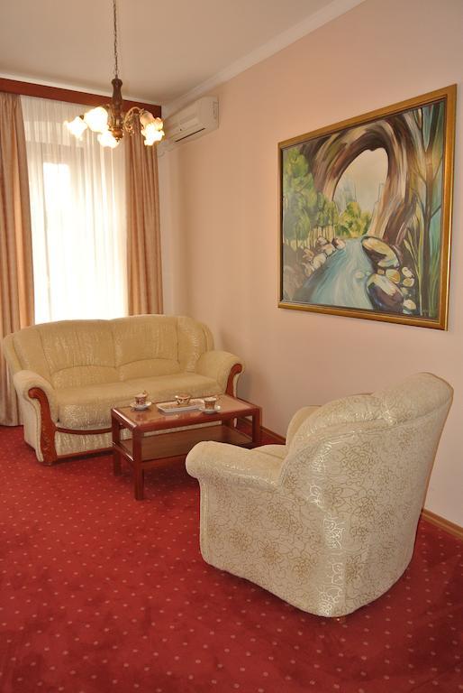 Garni Hotel Beograd Νεγκοτίν Δωμάτιο φωτογραφία