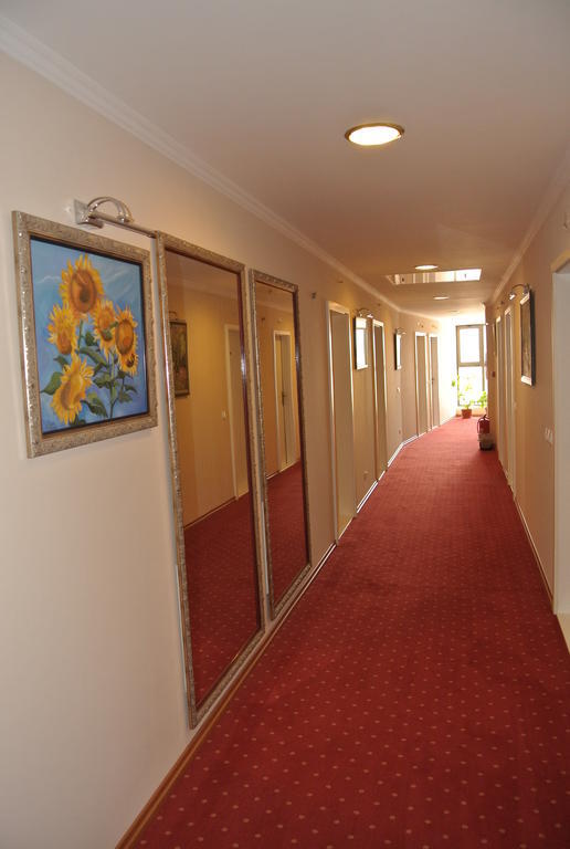 Garni Hotel Beograd Νεγκοτίν Εξωτερικό φωτογραφία